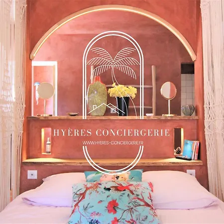 Majestueux-le Mas Du Crabe Rose-carqueiranne-villa T6-piscine By Hc