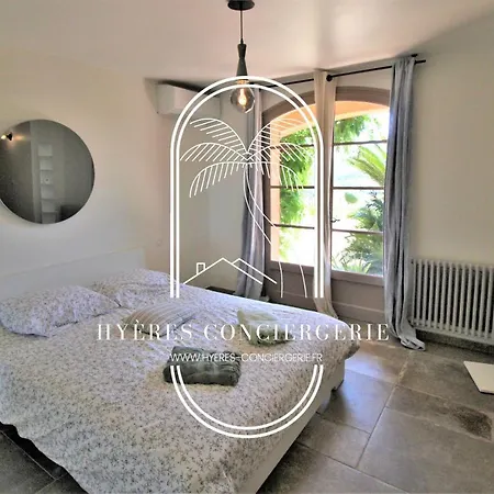 Majestueux-le Mas Du Crabe Rose-carqueiranne-villa T6-piscine By Hc